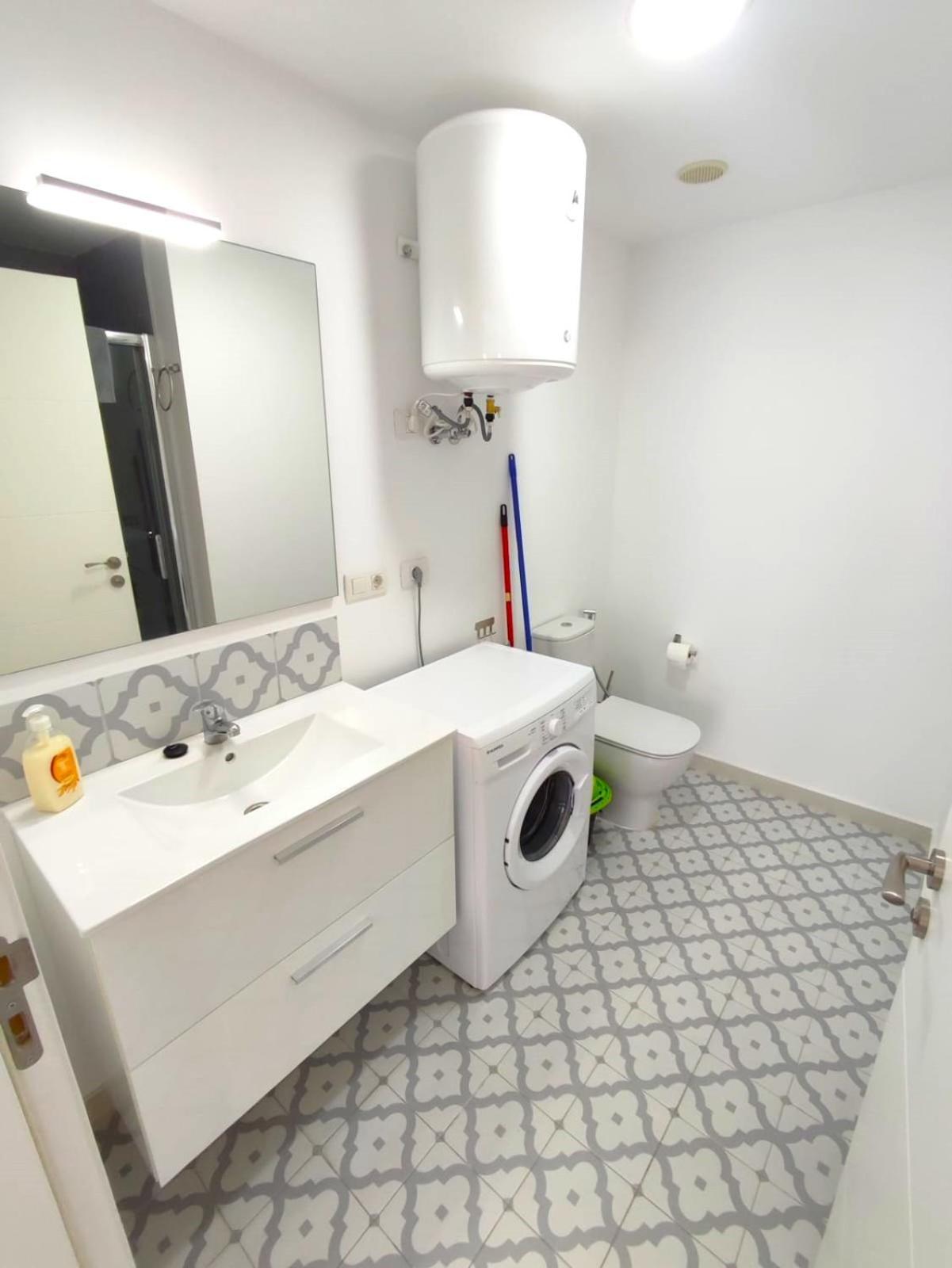 Apartament Near The Ocean In Playa San Juan المظهر الخارجي الصورة